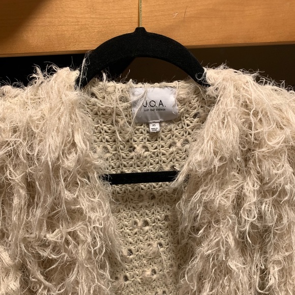 J.O.A. Oversized Coat in Shaggy Knit - Picture 5 of 6